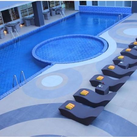 Merapi Merbabu Hotels Bekasi Exteriör bild