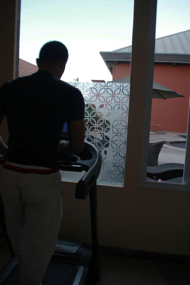 Merapi Merbabu Hotels Bekasi Exteriör bild