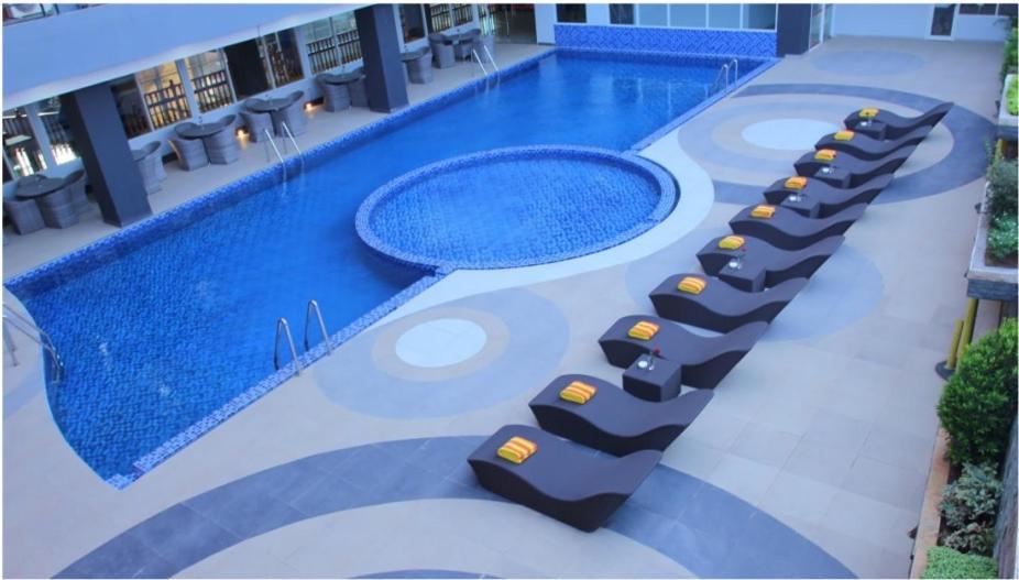 Merapi Merbabu Hotels Bekasi Exteriör bild